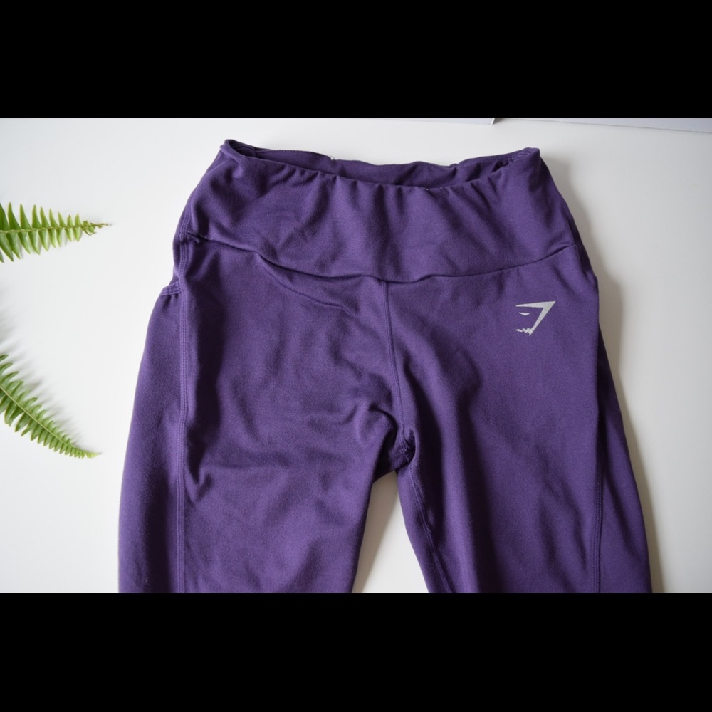 Purple gym shark leggings